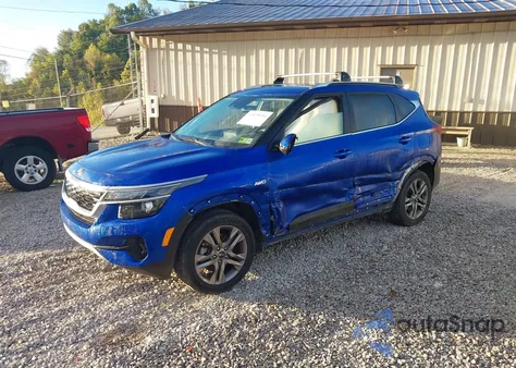 2021 Kia Seltos S из США, поврежденный, VIN KNDEUCAA1M7174305